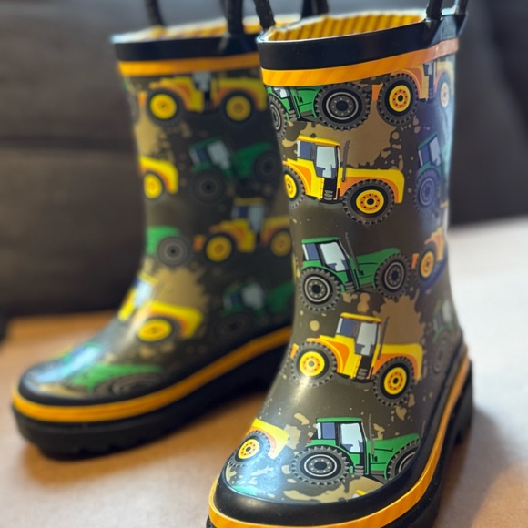 Western Chief Tractor Tough Rain Boot Toddler Size 8 - Picture 10 of 10